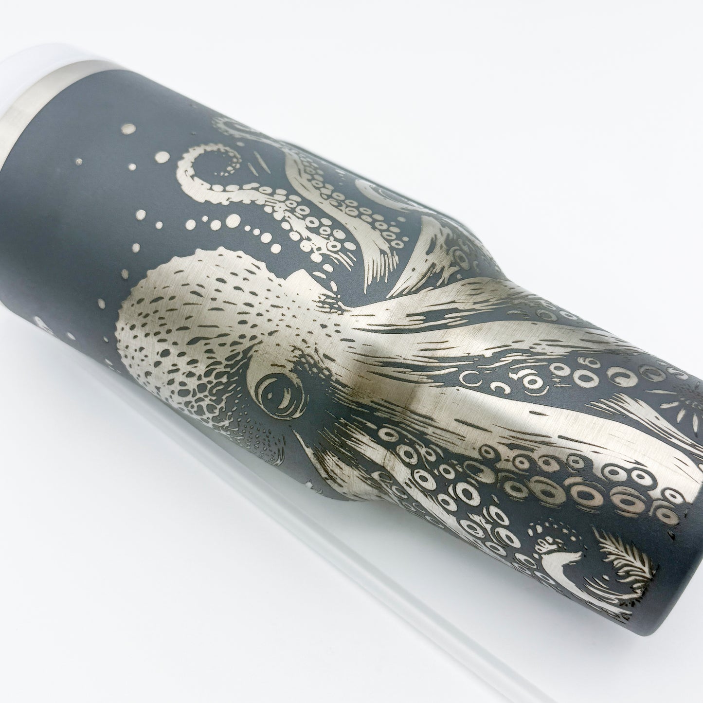 Octopus Engraved 40oz Tumbler | D&D, Cthulu Inspired | Kraken Tentacles
